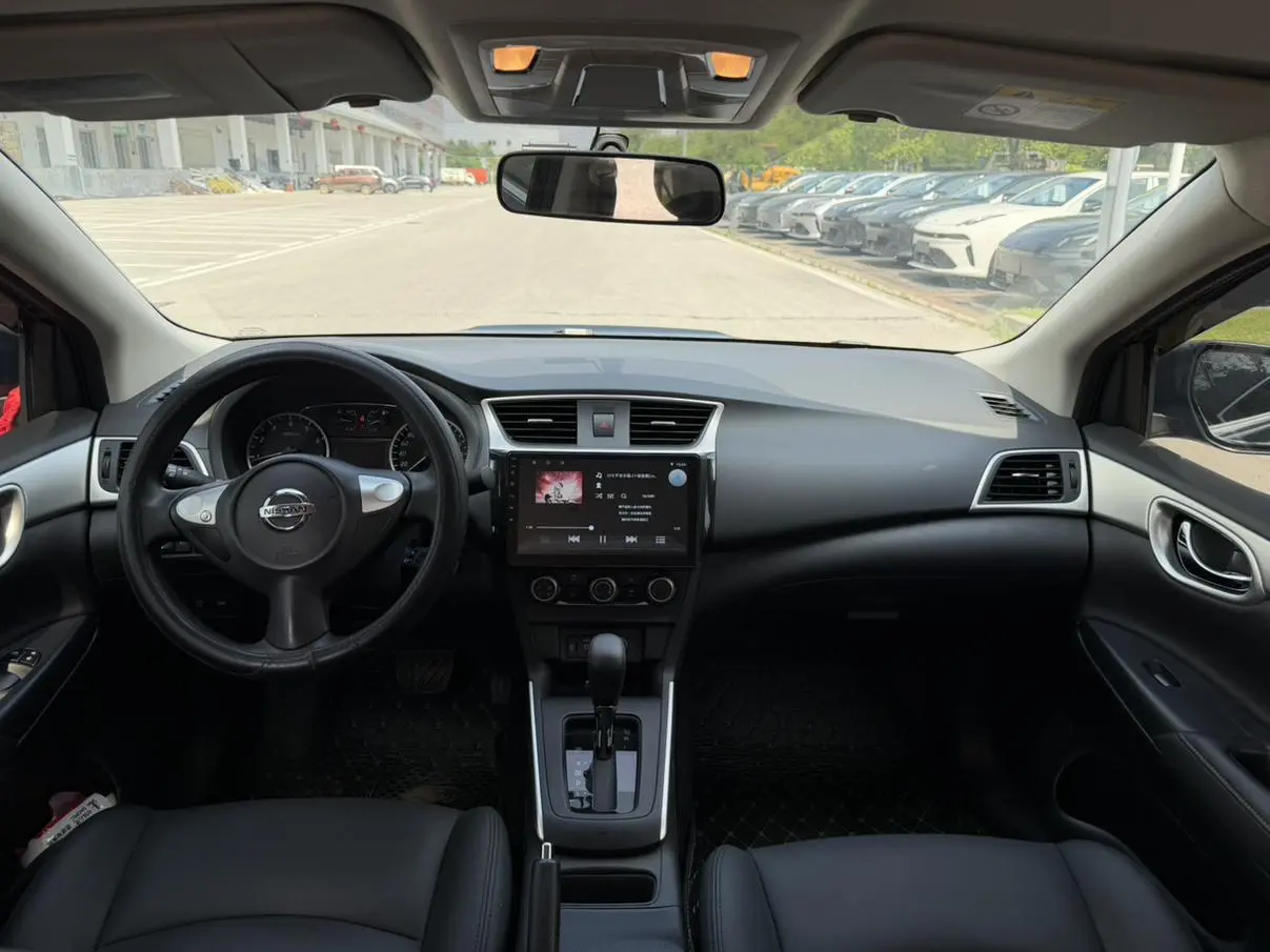 Nissan Xuan Yi Classic 1.6 XE CVT Comfort Edition