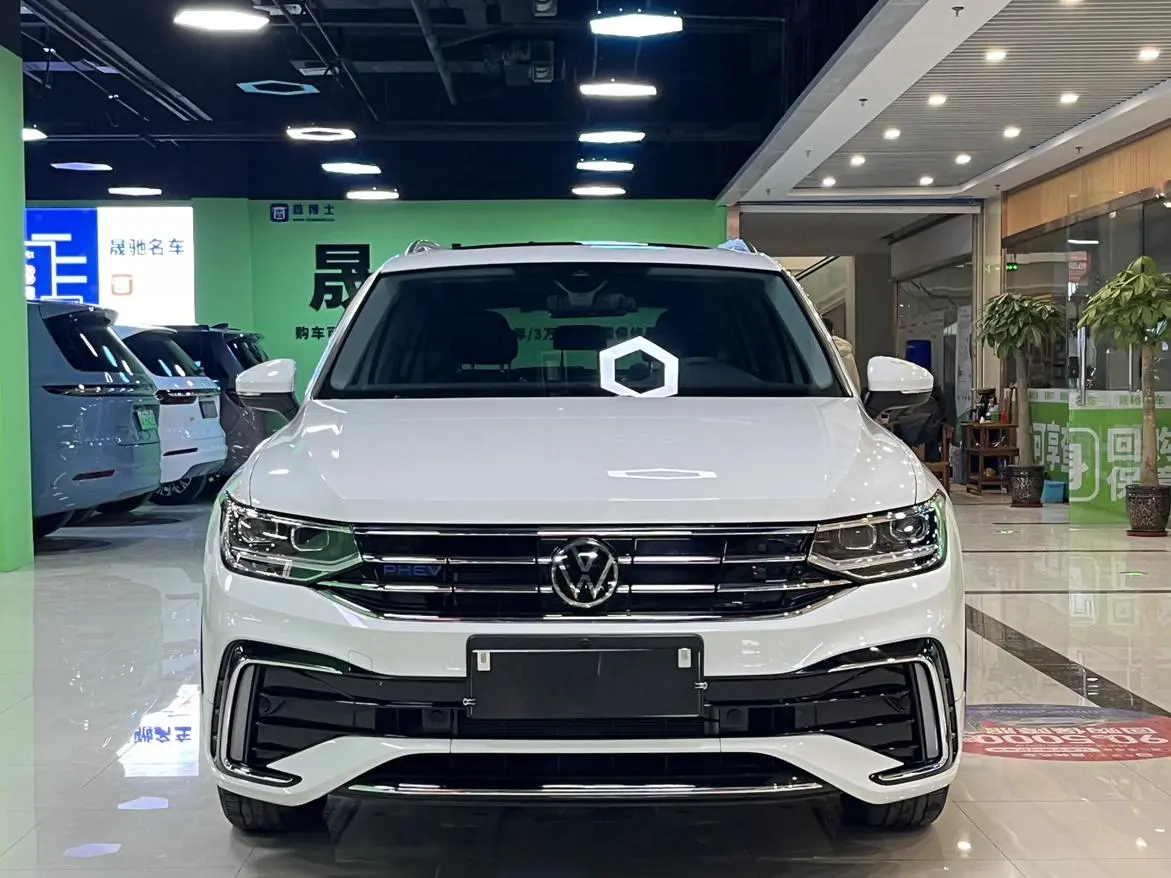 Volkswagen Tiguan L PHEV 430PHEV plug-in hybrid Premium Edition
