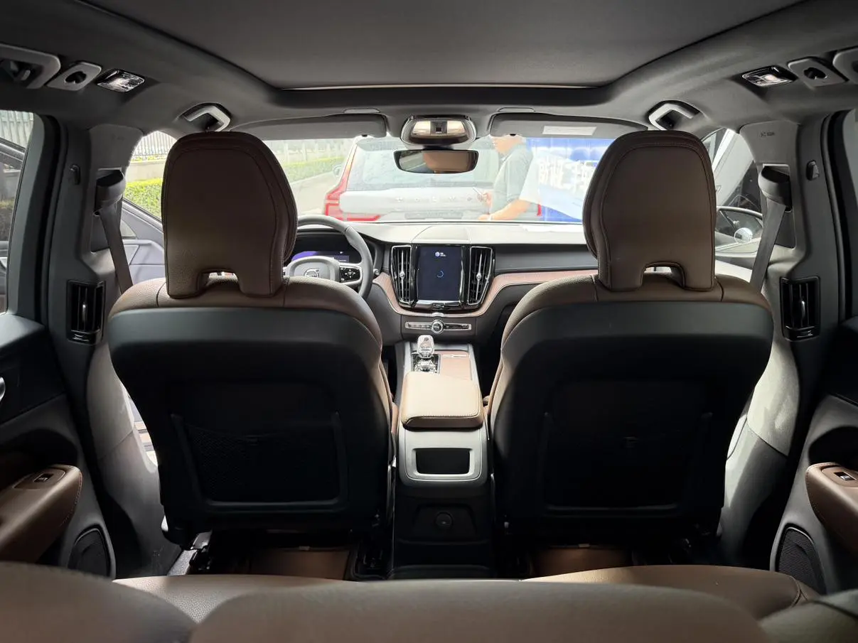 Volvo Volvo XC60 PHEV T8 four-wheel drive long battery life Zhiyuan Deluxe Edition