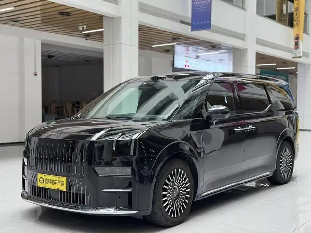 ZEEKR ZEEKR 009 Six-seater executive edition four-wheel drive 108kWh