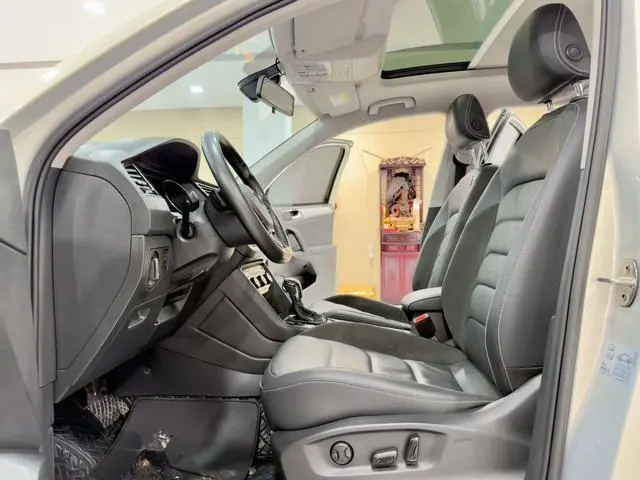 Volkswagen Tiguan L 330TSI automatic two-wheel drive Smart edition