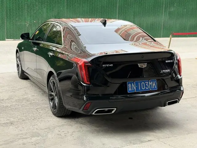 Cadillac Cadillac CT4 28T luxury