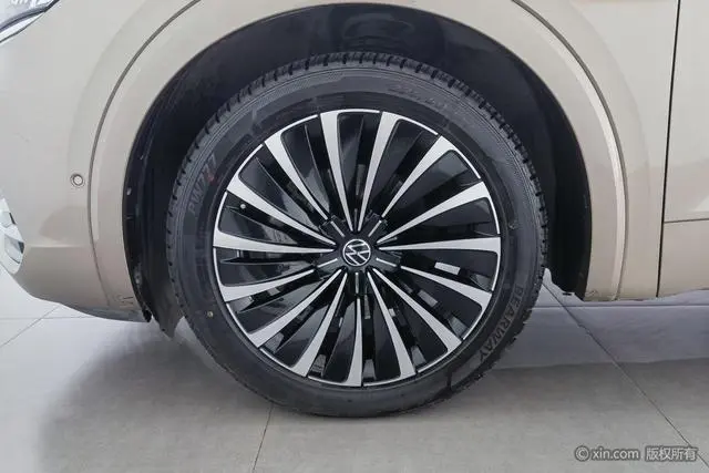 Volkswagen Weiran 380TSI Premium Edition