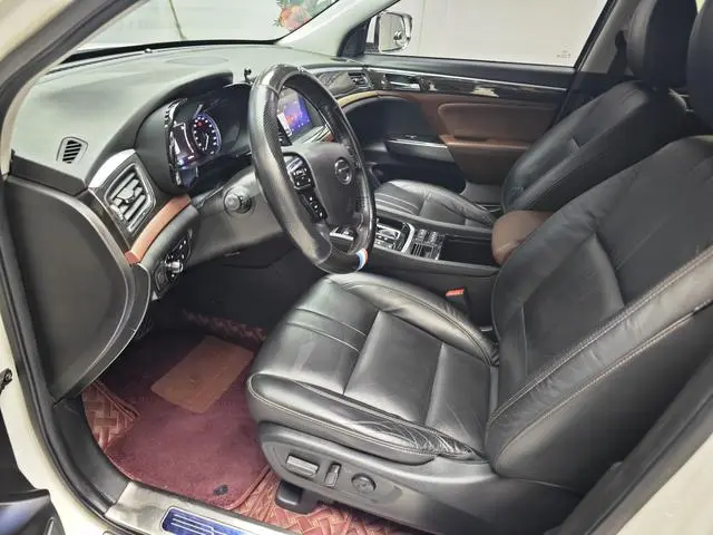 GAC Trumpchi GS8 320T two-wheel drive luxury Zhilian Edition 7 seats