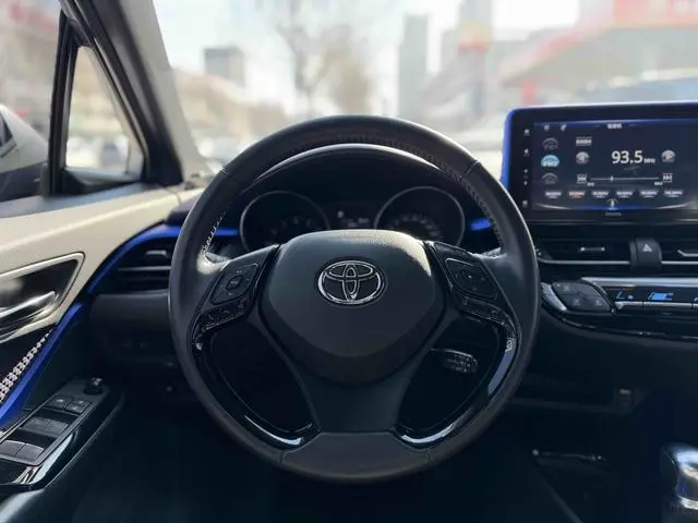 TOYOTA IZOA 2.0L Yichi Edition Country VI
