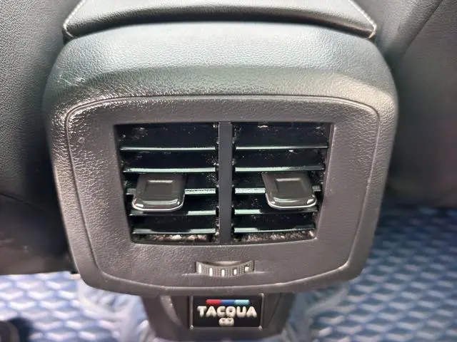 Volkswagen Exploring the shadow 1.5L automatic R-Line