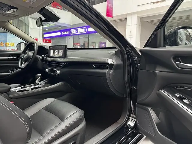 Nissan Teana 2.0L XL-TLS Enjoy Edition