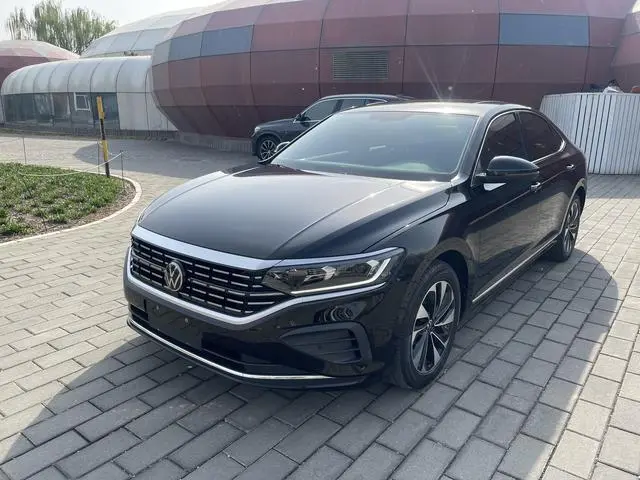Volkswagen Passat Facelift 280TSI Business Edition