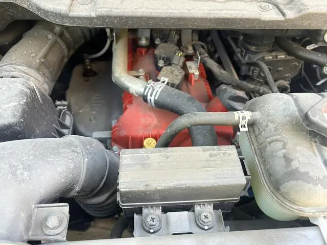 SRM Golden Sea Lion M 1.5L 6-seater engineering lion bus
