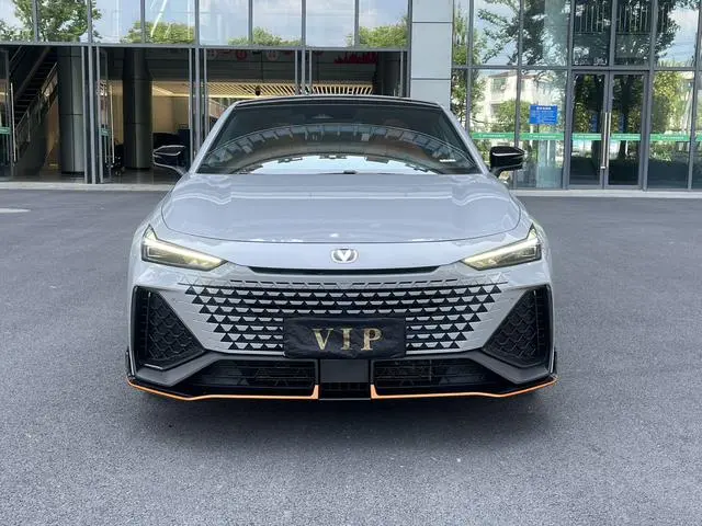 Changan Changan UNI-V 2.0T classic sports type