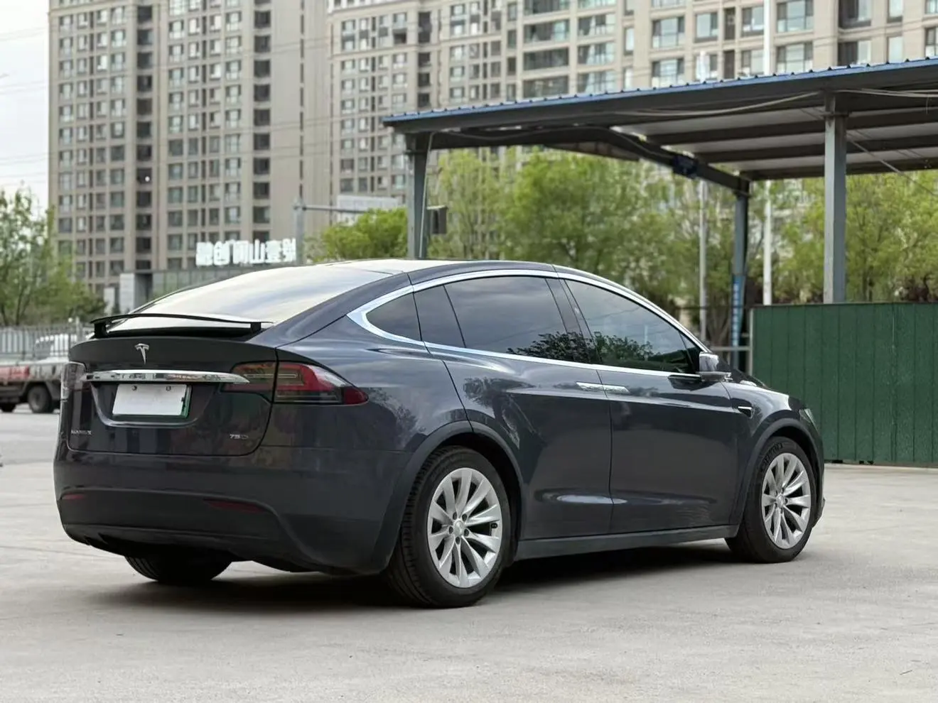 Tesla Model X 75D