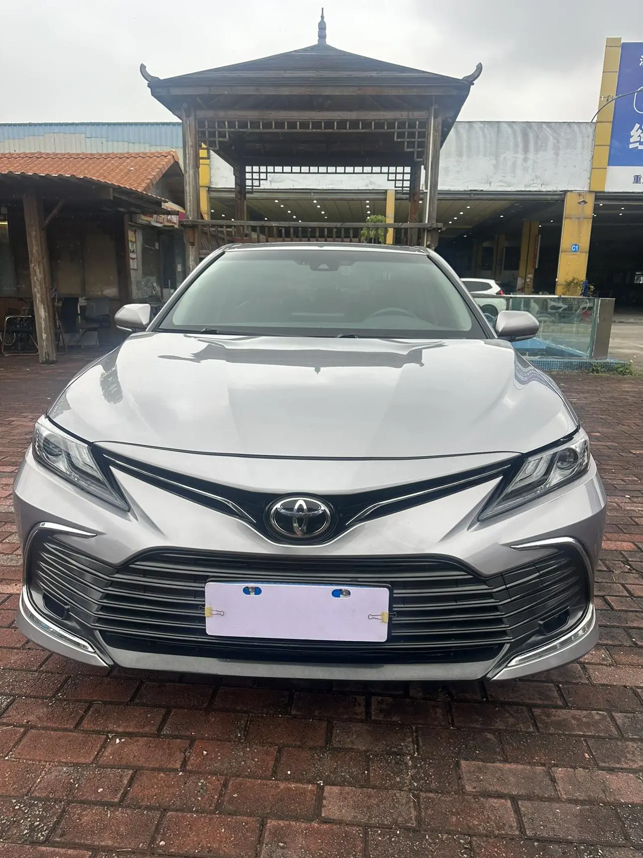 TOYOTA Camry 2.0G Deluxe Edition