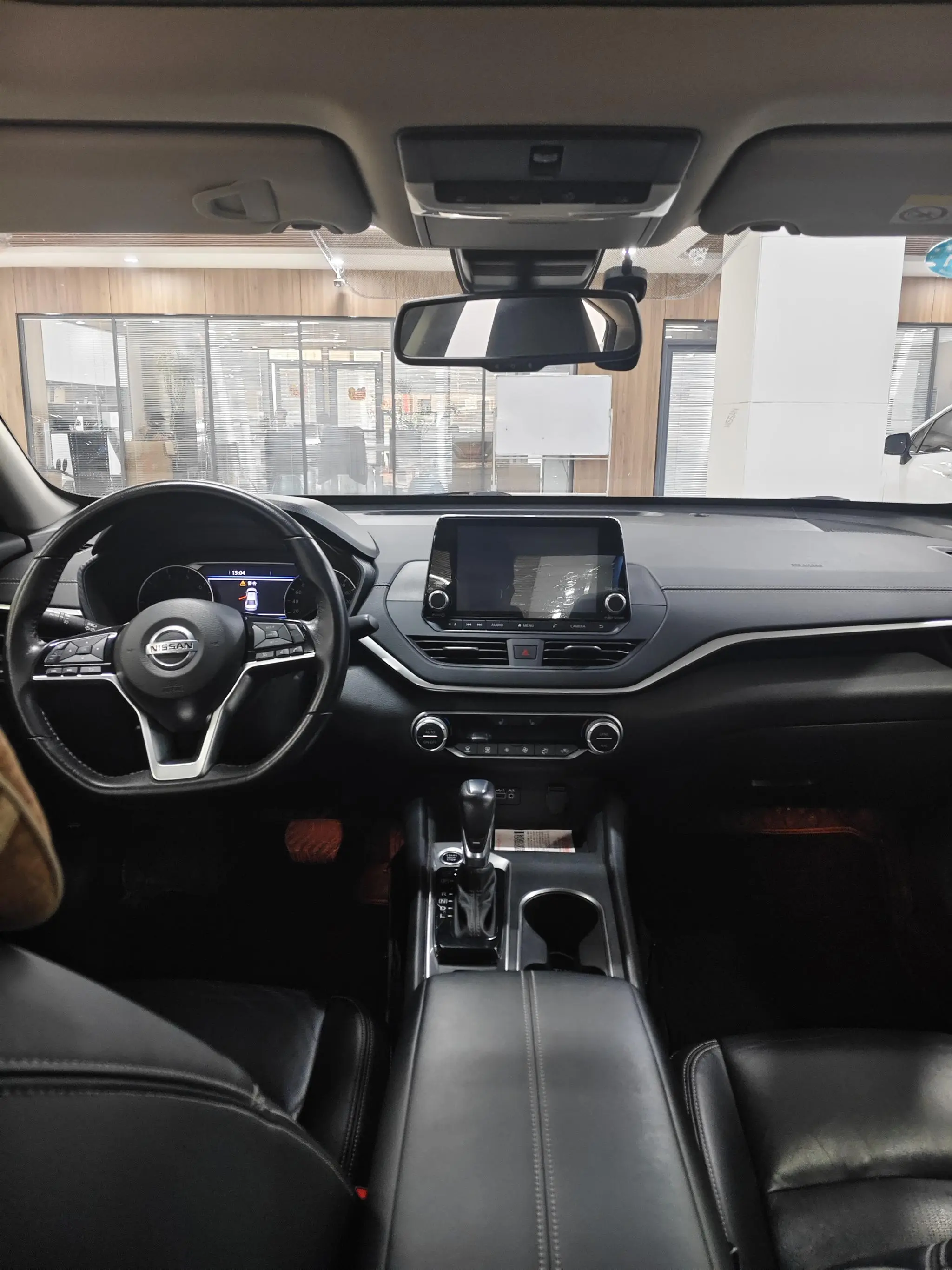 Nissan Teana 2.0 L XL Upper Smart Travel Edition