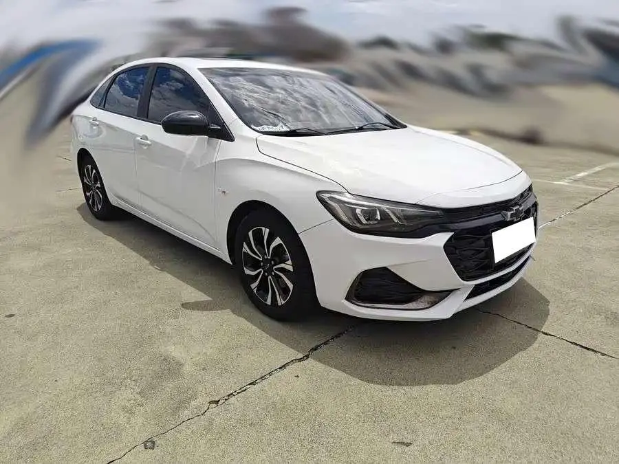 Chevrolet Cruze RS 330T Automatic Fun Version