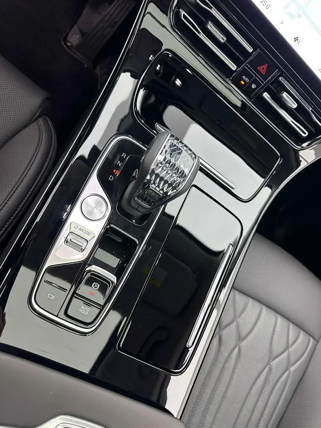 GAC Trumpchi M8 Master Series 2.0 TGDI Premium Edition