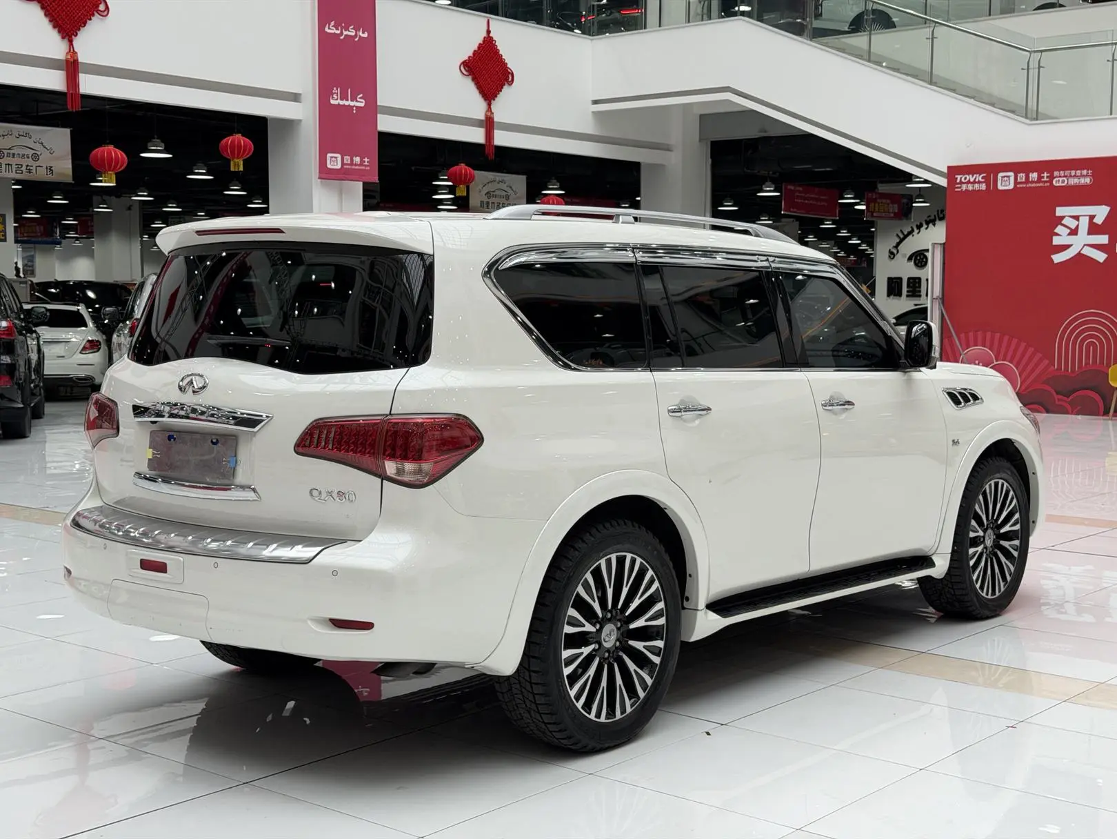 Infiniti Infiniti QX80 5.6L 4WD