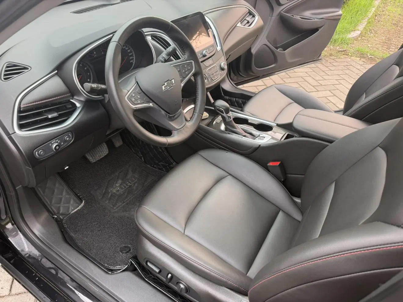 Chevrolet Mai Ruibao XL 535T automatic sharp version