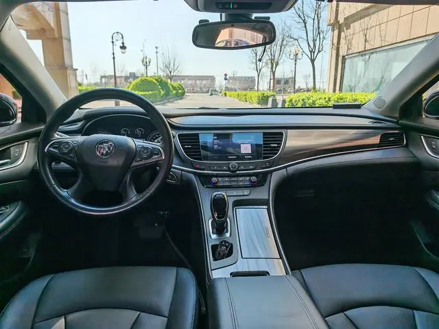 Buick Lacrosse 652T luxury
