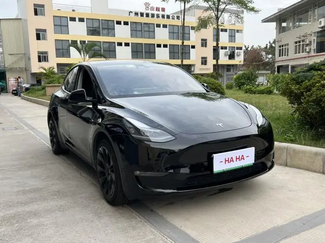 Tesla Model Y Long battery life all-wheel drive version