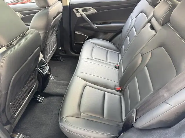 Geely Boyue 1.8TD automatic two-wheel drive intelligent 4G connected version