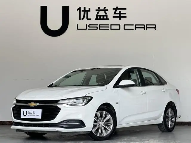 Chevrolet Cruze 320 automatic Enjoy Skylight version