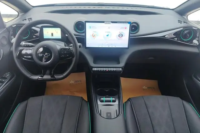 BYD dolphin 420KM fashion version