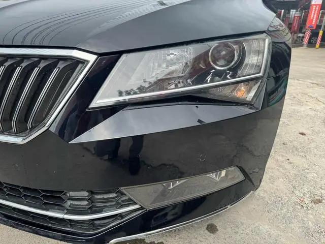 Skoda Speed pie ZI330 DSG Comfort Edition Country V