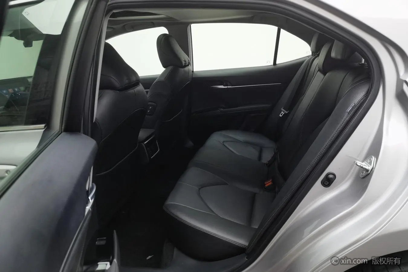 TOYOTA Camry 2.0GVP Leading Edition