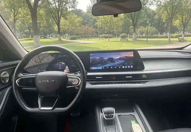 Chery Fengyun Fengyun A8 127 Wind-by-wind version