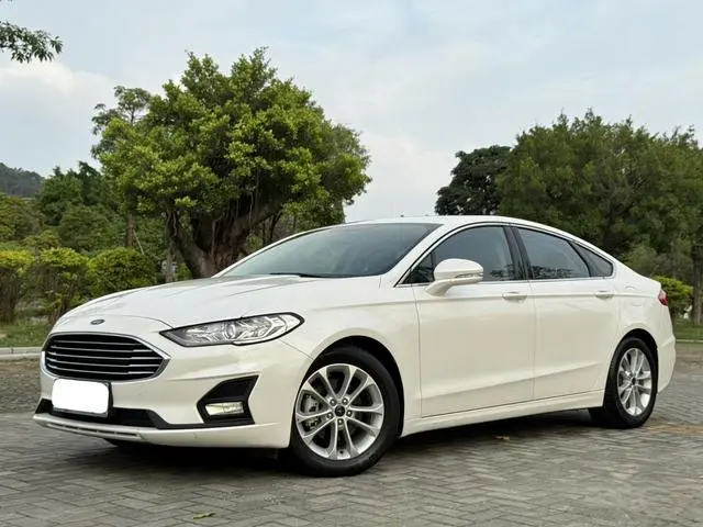 Ford Mondeo EcoBoost 180 fashion type