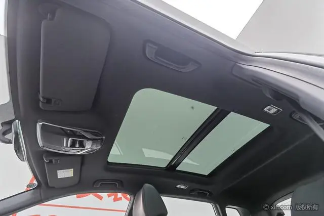 Geely Binyue Sports 260T DCT Ranger Country VI