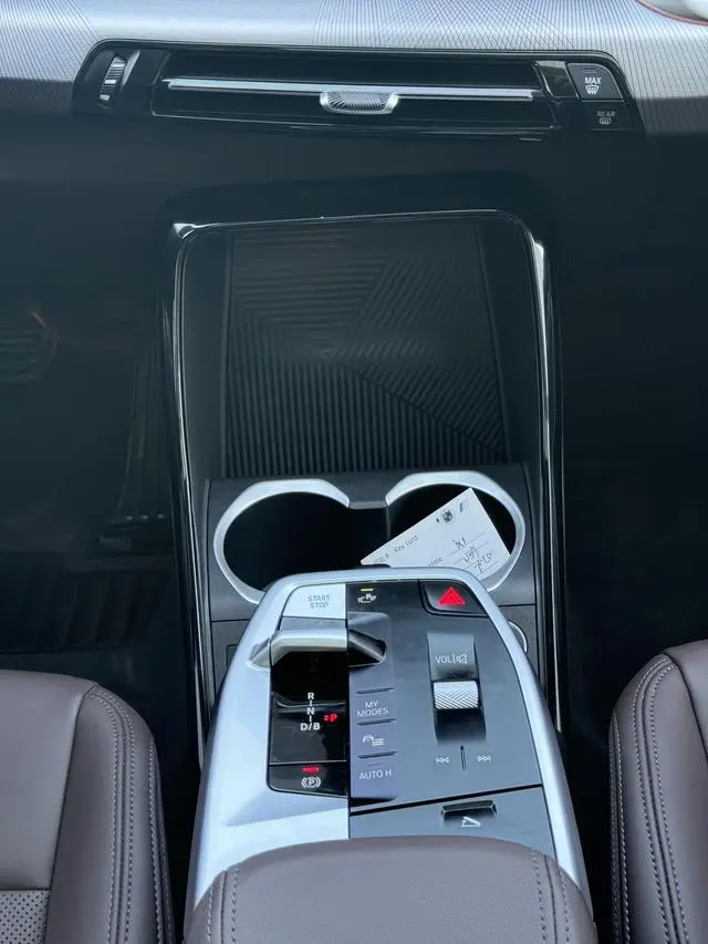 BMW BMW iX1 eDrive25L M sports suit