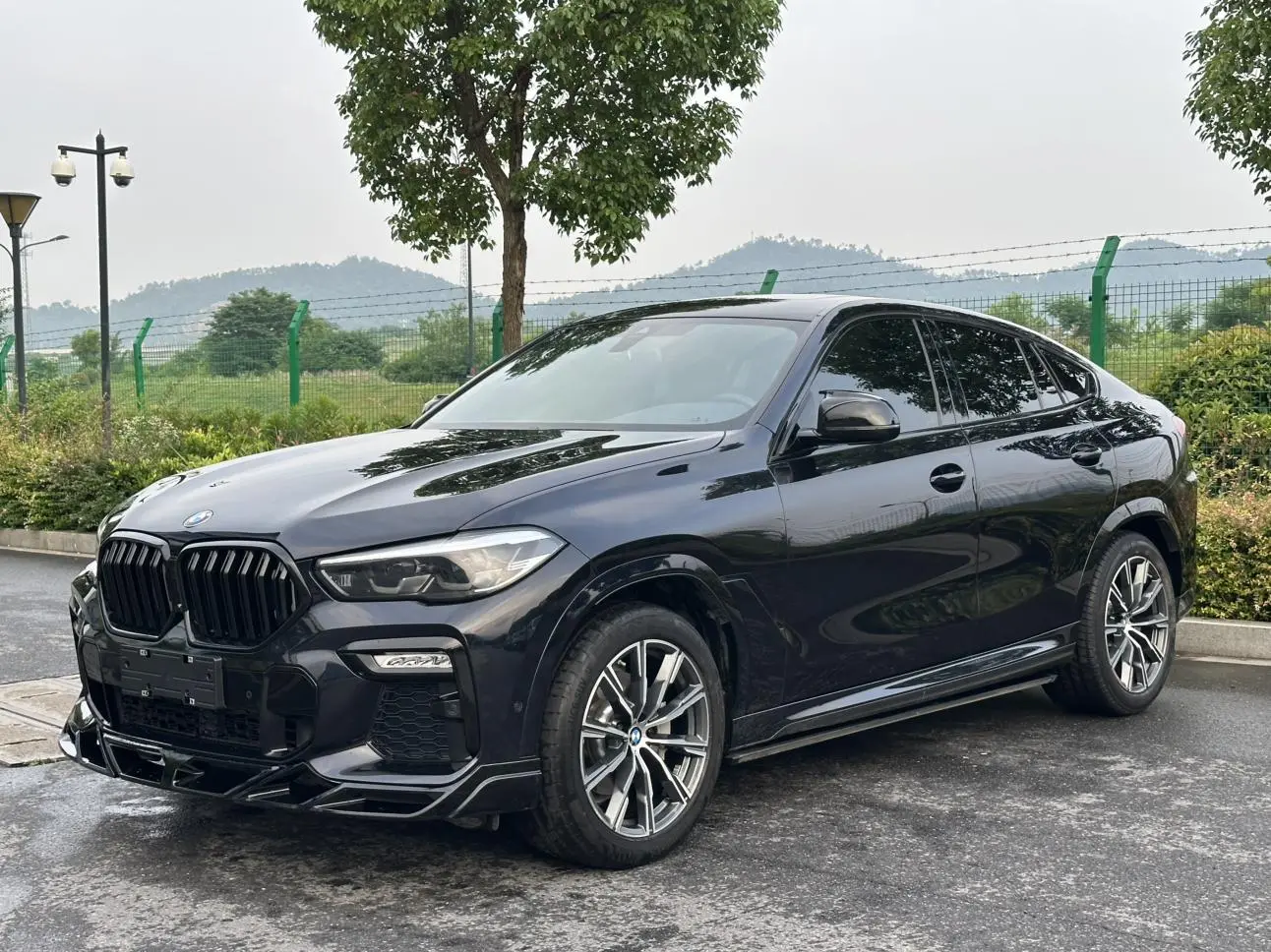 BMW BMW X6 xDrive30i M sports suit