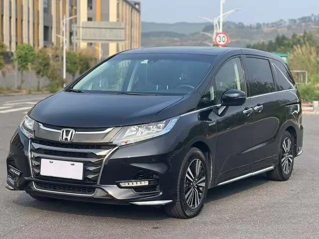 Honda Odyssey 2.0L Sharp*Exclusive Edition