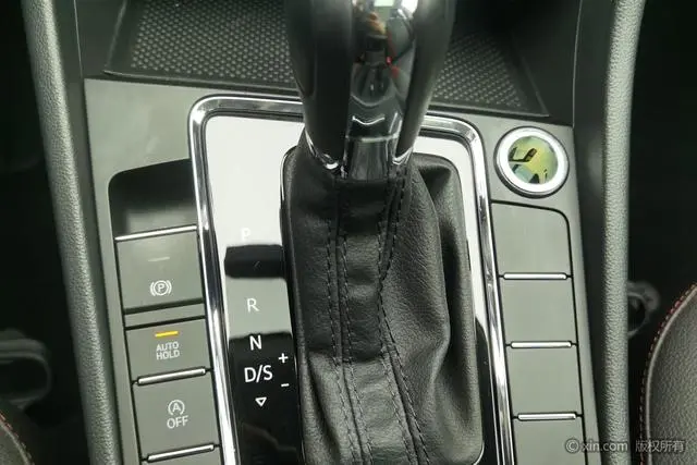 Volkswagen Bora 1.5L automatic comfort intelligent version