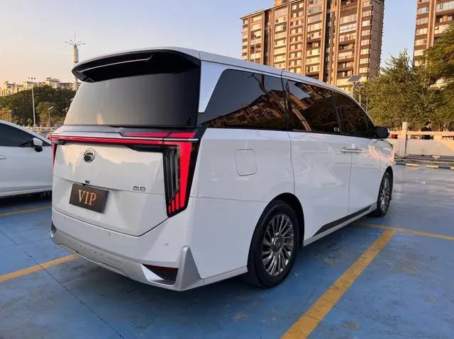 GAC Trumpchi M8 Master Series 2.0TM Hybrid Extreme Edition
