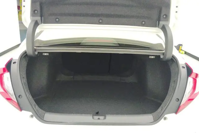 Honda Civic 220TURBO CVT Dynamic Version Country VI