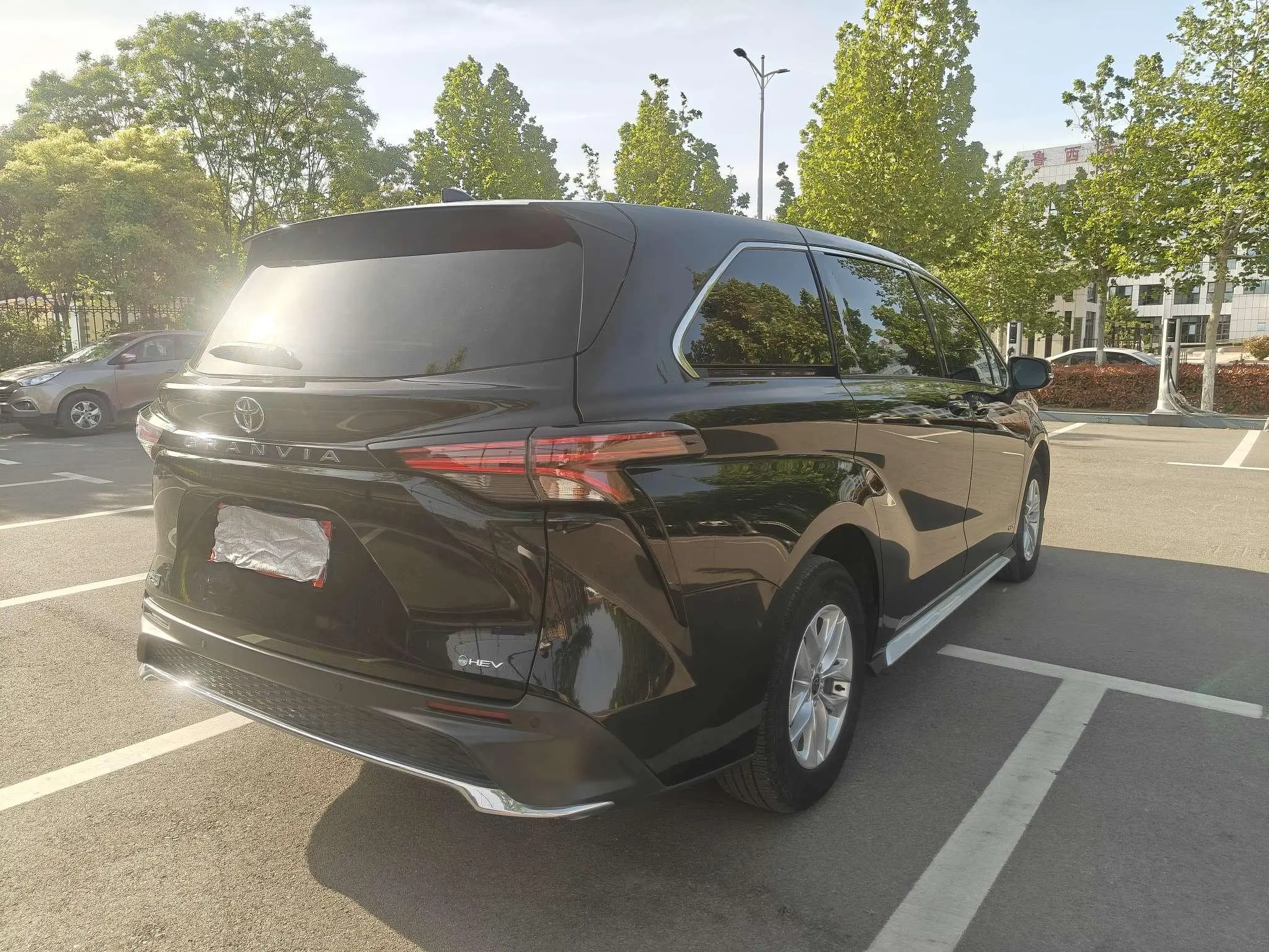 TOYOTA Grevia Smart electric hybrid dual engine 2.5L two-wheel drive comfort version