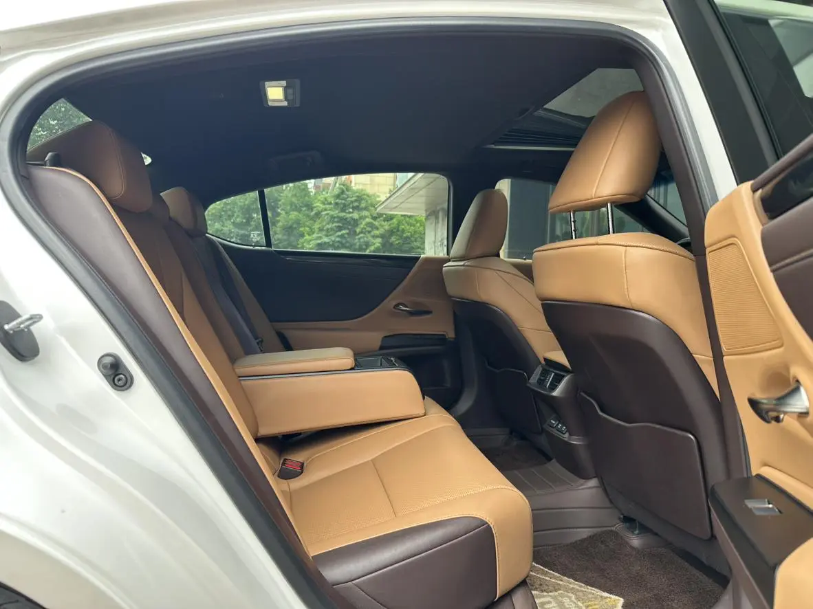 Lexus Lexus ES 200 Excellent Edition