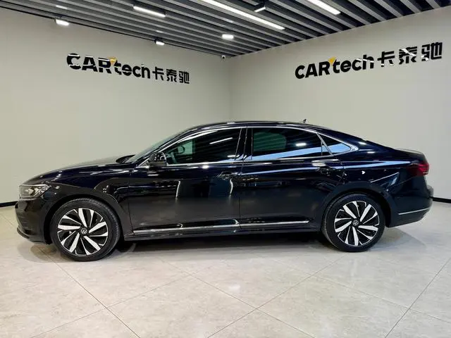 Volkswagen Passat Outstanding 380TSI Longteng Edition