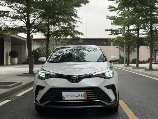 TOYOTA IZOA 2.0L Yixiang Edition