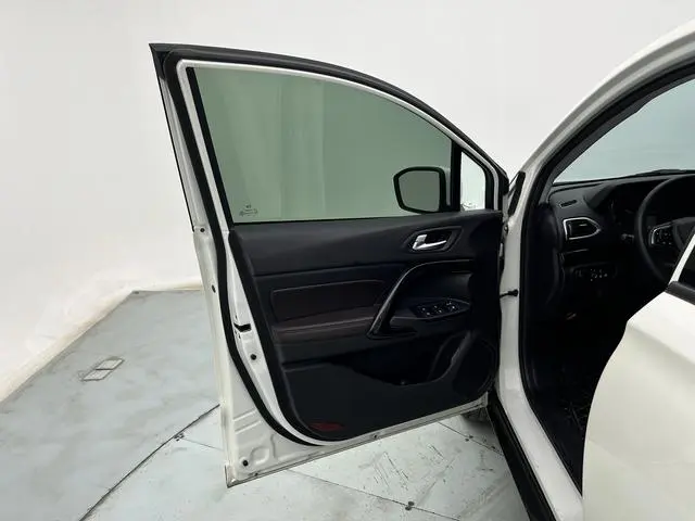 GAC Trumpchi GS4 270T automatic two-wheel drive luxury smart version