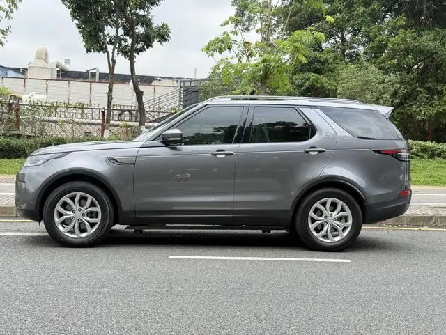 Land Rover discover 2.0T SE