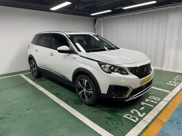 Peugeot Peugeot 5008 350THP 7-seater unbounded version
