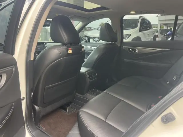 Infiniti Infiniti Q50L 2.0T Yixiang Edition Country VI