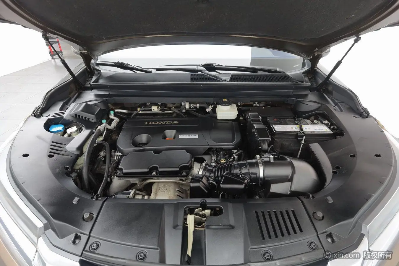 Honda Crown Road 370TURBO Four-wheel drive Exclusive Edition