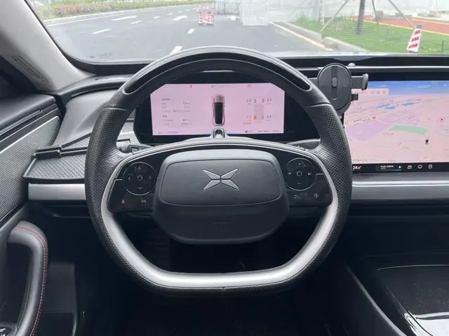 Xpeng Xiaopeng P7 670N