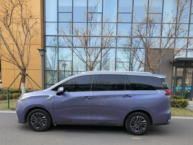 Maxus Chase G50 1.5T first automatic deluxe edition 7 seats