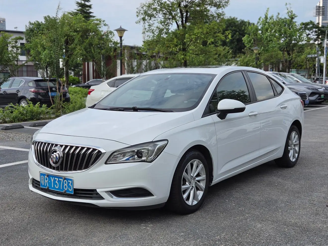 Buick Weilang Sedan 15S automatic aggressive type