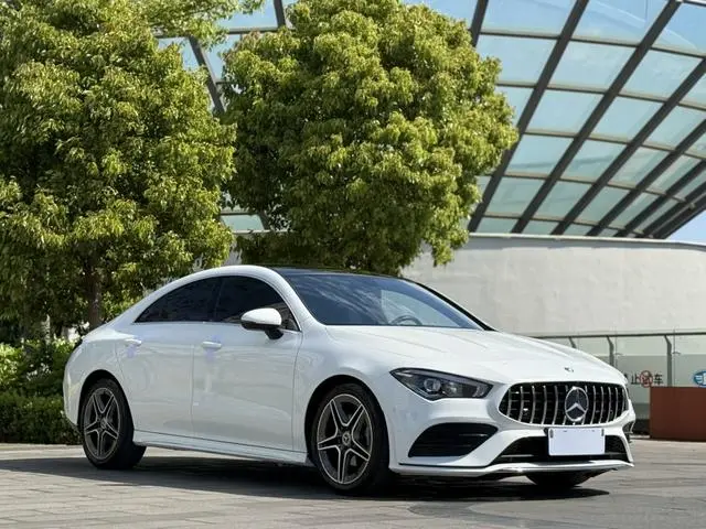 Mercedes-Benz Mercedes-Benz CLA CLA 200 four-door coupe